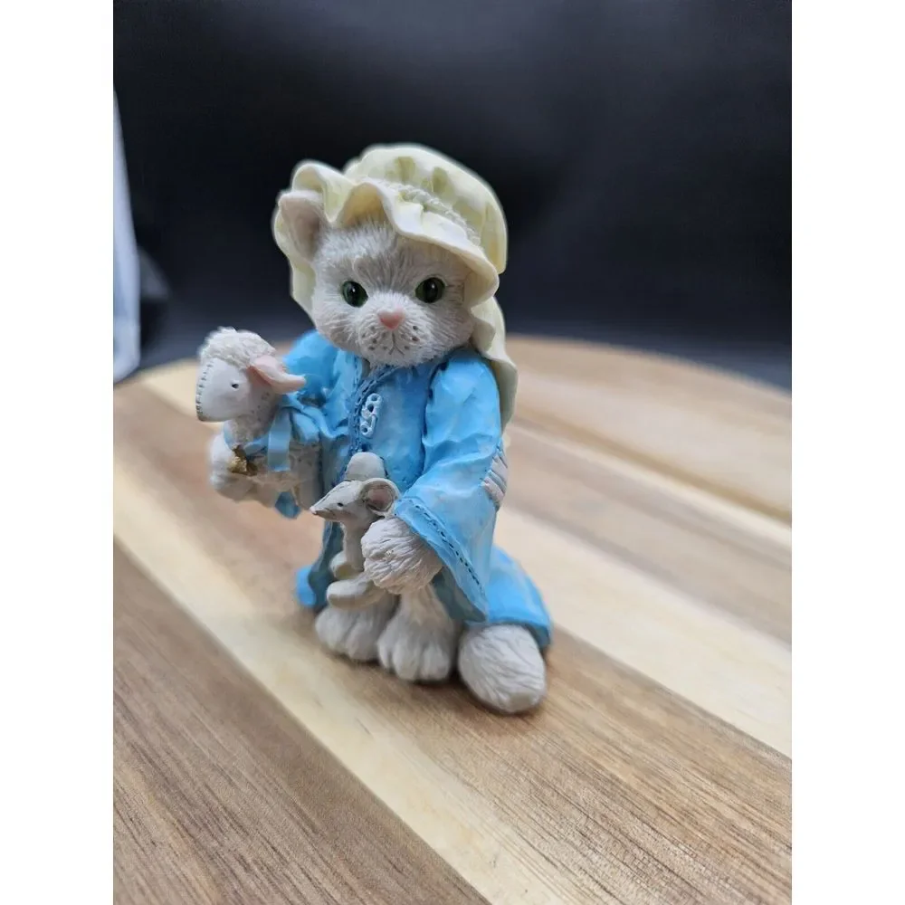 Enesco 1993 Priscilla Hillman Sharing The Gift Of Friendship Cat Figurine Number